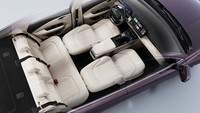 Mobil ini berkapasitas 5-penumpang. Soal akomodasi, Wuling Starlight memiliki ruang bagasi 540L, dan ruang tambahan 33L berada di bawah karpet jok. Foto: Wuling