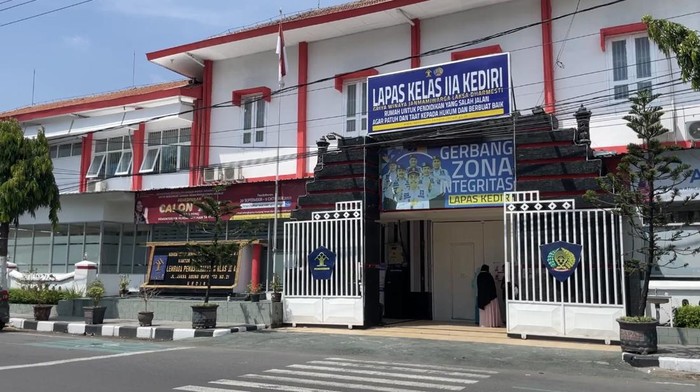 3 napi teroris dipindah dari Rutan Cikeas ke Lapas Kediri