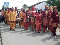 Mengenal Pakaian Adat Pengantin Ogan Komering Ulu