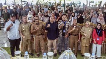 Selain itu, para pemateri juga memberikan pengetahuan bagaimana mengenal dan merancang model bisnis, perencanaan bisnis dan profit plan, memanfaatkan teknologi digital untuk membangun bisnis, memasukkan bisnis ke dunia digital, pemasaran digital, dan membuat konten promosi.  