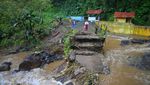 Banjir Menerjang Pariangan Imbas Hujan Lebat di Lereng Gunung Marapi
