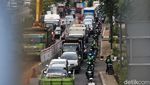Belum Kelar-kelar, Galian Jl TB Simatupang Bikin Macet