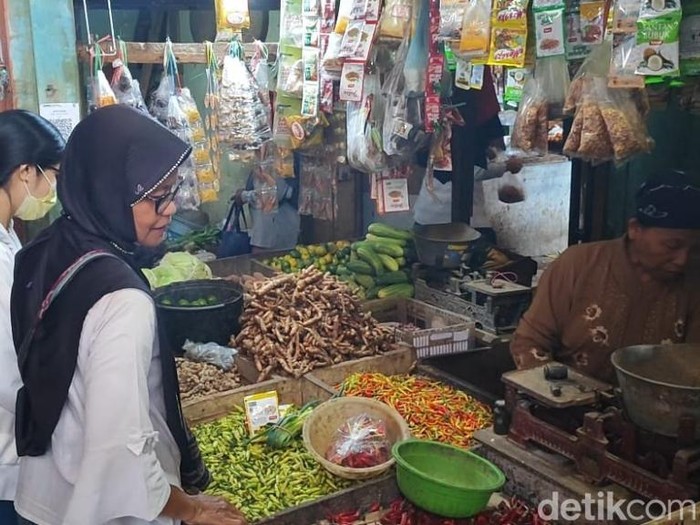 cabai di pasar kebonagung pasuruan