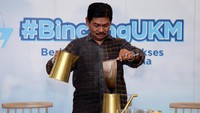Menurut data dari Kominfo hanya satu dari tiga UKM di Indonesia yang sudah mendigitalisasikan bisnisnya, oleh karena itu XL Axiata melalui  Xlab ingin mendampingi dan membantu tranformasi digital untuk berbagai usaha UKM. Transformasi digital dan memahami bahasa digital ini dirasa sangat penting, karena dapat scaling up, meningkatkan keuntungan dan mempercepat adaptasi dengan semakin majunya teknologi digital di dunia usaha.