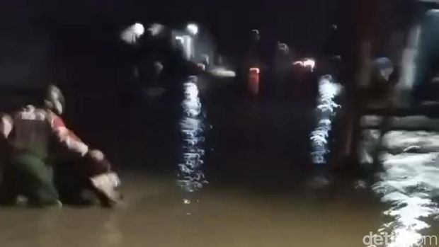 gresik banjir