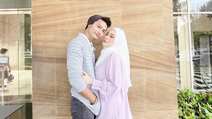 Hajar Hanif dan Mikhail