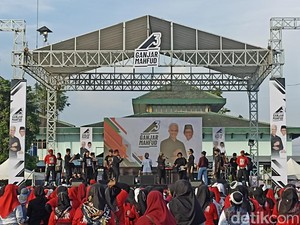 Senam Rambut Putih Bareng Emak-emak di Bantul, Istri Ganjar: Titip Nomor Telu