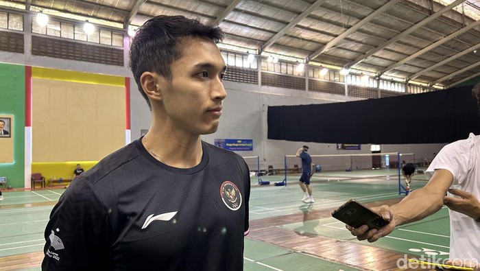 Jonatan Christie, atlet bulutangkis tunggal putra Indonesia.