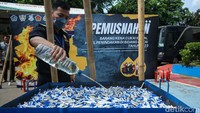 Jika dirupiahkan nilai seluruh BKC Ilegal yang dimusnahkan tersebut sebesar Rp5.324.402.900 dan potensi kerugian sebesar Rp2.823.826.128.