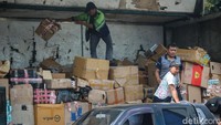 Pemusnahan merupakan hasil penindakan bidang kepabeanan dan Cukai berupa Barang Kena Cukai (BKC) Hasil Tembakau (HT) dan minuman mengandung alkohol.