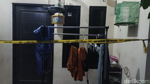 Lokasi penemuan mayat 4 bocah yang diduga dibunuh orang tuanya sendiri di Jagakarsa, Jakarta Selatan. (Wildan N/detikcom)