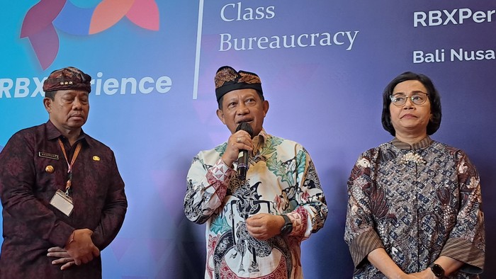 Menteri Dalam Negeri (Mendagri) Tito Karnavian dan Menteri Keuangan Sri Mulyani Indrawati (Lisye-detikcom)