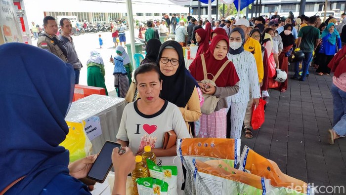 Pasar murah di Terminal Pariwisata Terpadu Banyuwangi