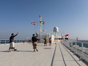 Digebuk Houthi di Laut Merah, Israel Kirim Logistik Lewat India