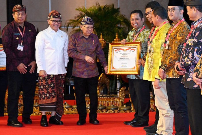 Pemkot Tangerang Raih Penghargaan