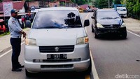 Jalur alternatif kedua yakni poros Takkalasi-Bainange-Lawo atau Poros Soppeng-Barru yang baru selesai pengerjaannya. Jalur ini disebut lebih baik ketimbang jalur alternatif di Bulu Dua.