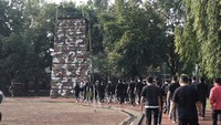 Menurutnya, materi ini dirancang untuk membekali calon entrepreneur agar memiliki ketahanan mental, cerdas dan berkarakter jati diri Indonesia yang berbudaya dalam menjalankan bisnis mereka.  