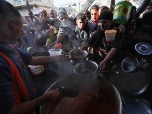 PBB: Separuh Penduduk Gaza Kelaparan Akibat Perang