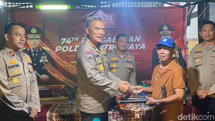 Polda Metro Jaya akan melibatkan Karang Taruna jaga Poskamling.