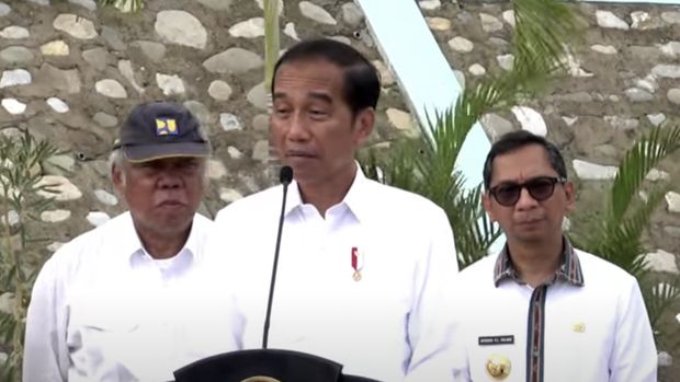 Presiden Joko Widodo (Jokowi) meresmikan Sistem Penyediaan Air Minum (SPAM) Kali Dendeng di Kupang, Nusa Tenggara Timur, Rabu (6/12/2023). (YouTube/Sekretariat Presiden)