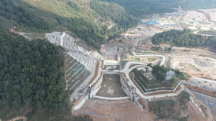 Progres Bendungan Ameroro
