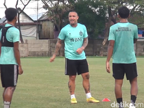 Cerita Radja Nainggolan Dibayar Fantastis Main 6 Bulan di Indonesia