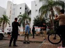 Roket dari Gaza Hantam Apartemen di Israel
