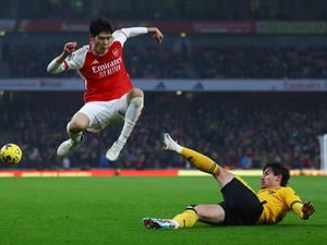 Arsenal Ditinggal Tomiyasu Beberapa Pekan