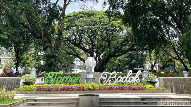 Taman Balai Kota Bandung.