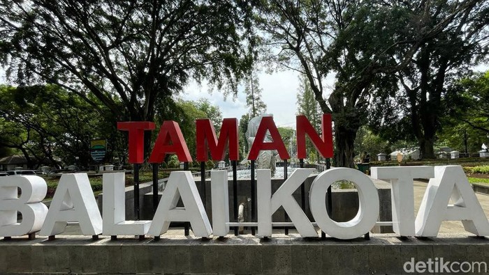 Taman Balai Kota Bandung.