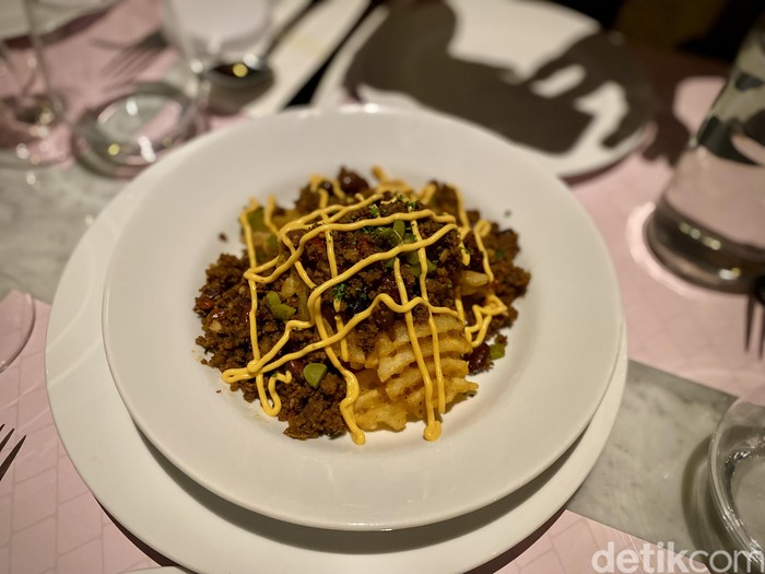 XXX by Leon Goldstein XXX by Leon Goldstein