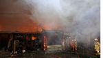 6 Unit Ruko Barang Antik di Jalan Padmosusastro Ludes Terbakar