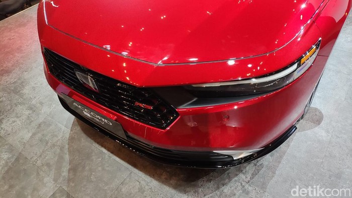 All New Honda Accord RS Hybrid.