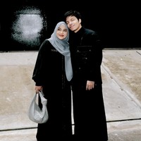 Melalui akun Instagram pribadi, Atta dan Aurel terlihat kerap berlibur bersama keluarga kecil mereka. Atta dan Aurel pun selalu tampil mesra. Foto: Instagram/@attahalilintar