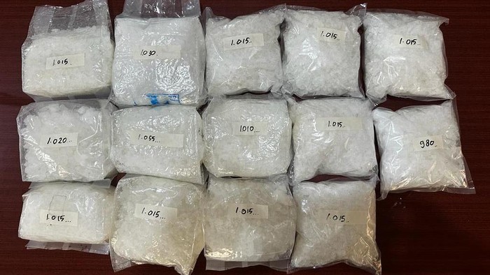Barang bukti 14 kilogram sabu yang diselundupkan pasutri di Banjar, Kalsel.
