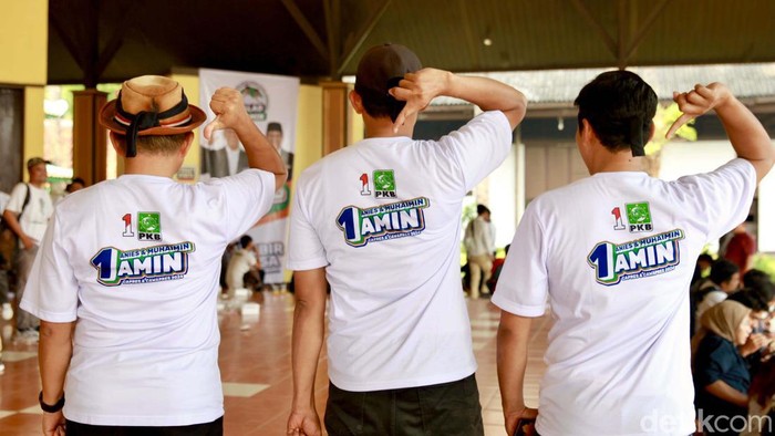 Cak Imin Hadiri Launching 1 Juta Jubir Desa AMIN Paslon Capres-Cawapres no 1 meluncurkan Satu Juta Jubir Desa di Taman Rekreasi Wiladatika, Kota Depok. Peluncuran ini dihadiri oleh Cawapres Muhaimin Iskandar.