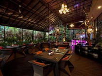 Menyemarakkan Libur Nataru di Hotel Amaroossa Bandung