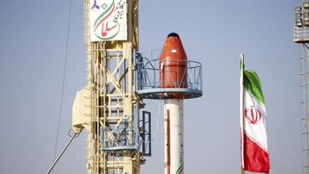 Sebuah laporan oleh kantor berita resmi IRNA mengutip Menteri Telekomunikasi Isa Zarepour yang mengatakan kapsul itu diluncurkan 130 kilometer ke orbit.  