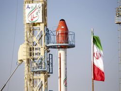 Iran Luncurkan Kapsul Berisi Hewan ke Luar Angkasa