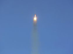 Iran Luncurkan Kapsul Berisi Hewan ke Luar Angkasa