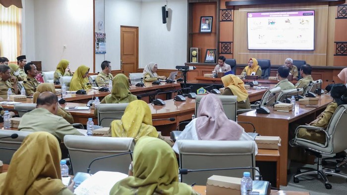 Jurus Pemkab Gresik turunkan kemiskinan ekstrem