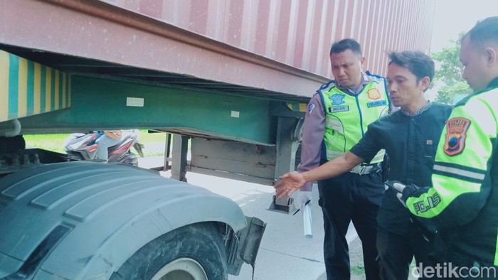 Kecelakaan di jalan Pakis-Daleman, Desa Sekaran, Kecamatan Wonosari, Klaten ditangani Satlantas Polres Klaten, Kamis (7/12/2023).
