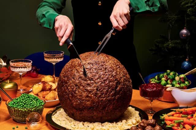 Wouw! Jelang Perayaan Natal, Ada Bakso Sebesar Kalkun di Foodcourt Ini
