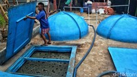 Saat ini terdapat 27 ekor sapi di peternakan sapi tersebut dengan kapasitas total sekitar 40 ekor sapi pada lahan 450m2.