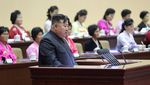 Momen Kim Jong Un Desak Emak-emak Korut Punya Banyak Anak