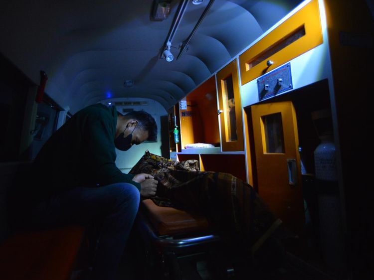 Momen Pilu Pemulangan 23 Jenazah Pendaki Gunung Marapi