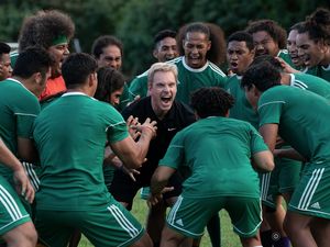 Review Next Goal Win: Pencarian Kebahagian Yang Memuaskan