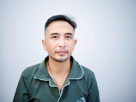Piyu Padi Reborn menjalani operasi transpalasi rambut.