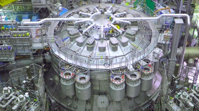 Reaktor fusi nuklir JT-60SA