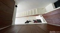 detikJatim pun mengunjungi rumah mini tersebut dan bertemu langsung dengan pemiliknya, Santi Hutomo.